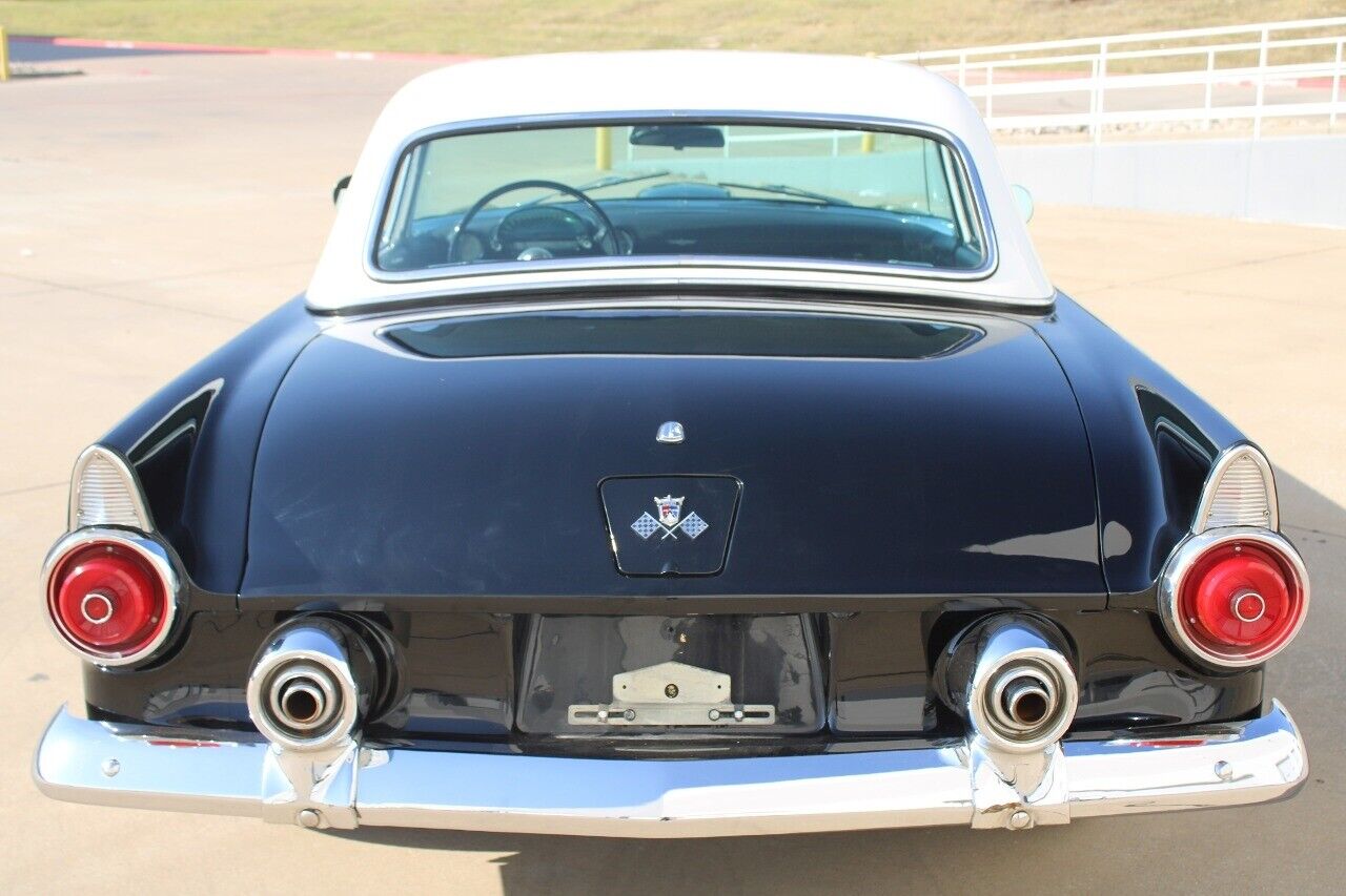 Ford-Thunderbird-Coupe-1955-4