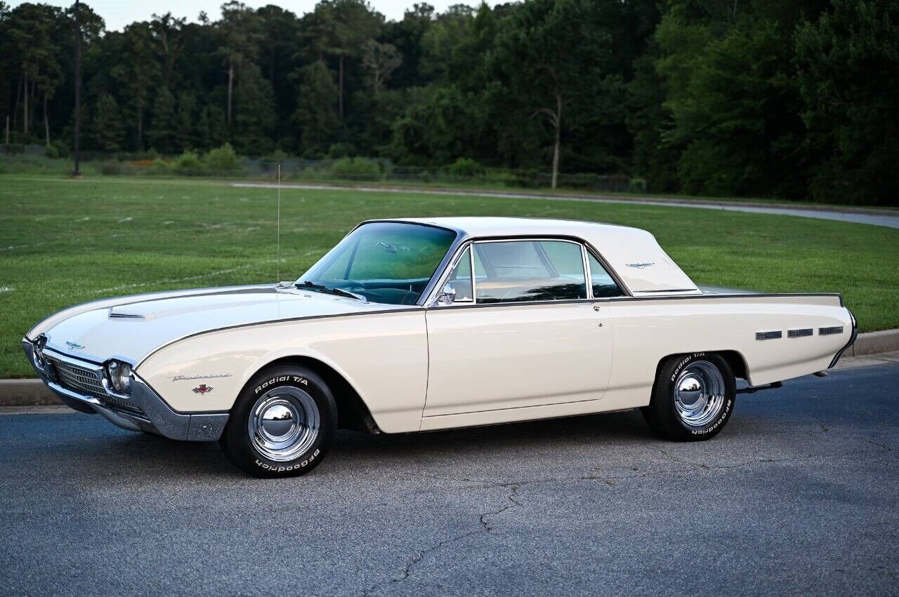 Ford-Thunderbird-Coupe-1962-12