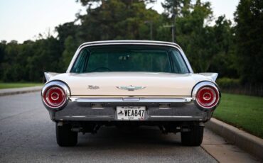 Ford-Thunderbird-Coupe-1962-27