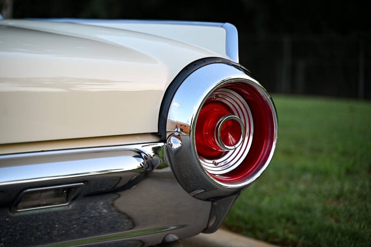 Ford-Thunderbird-Coupe-1962-34