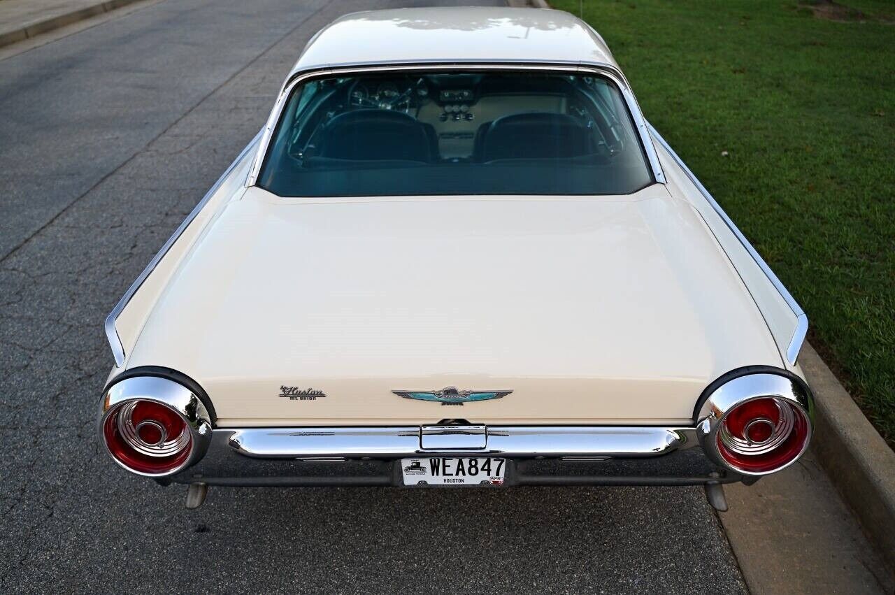 Ford-Thunderbird-Coupe-1962-35