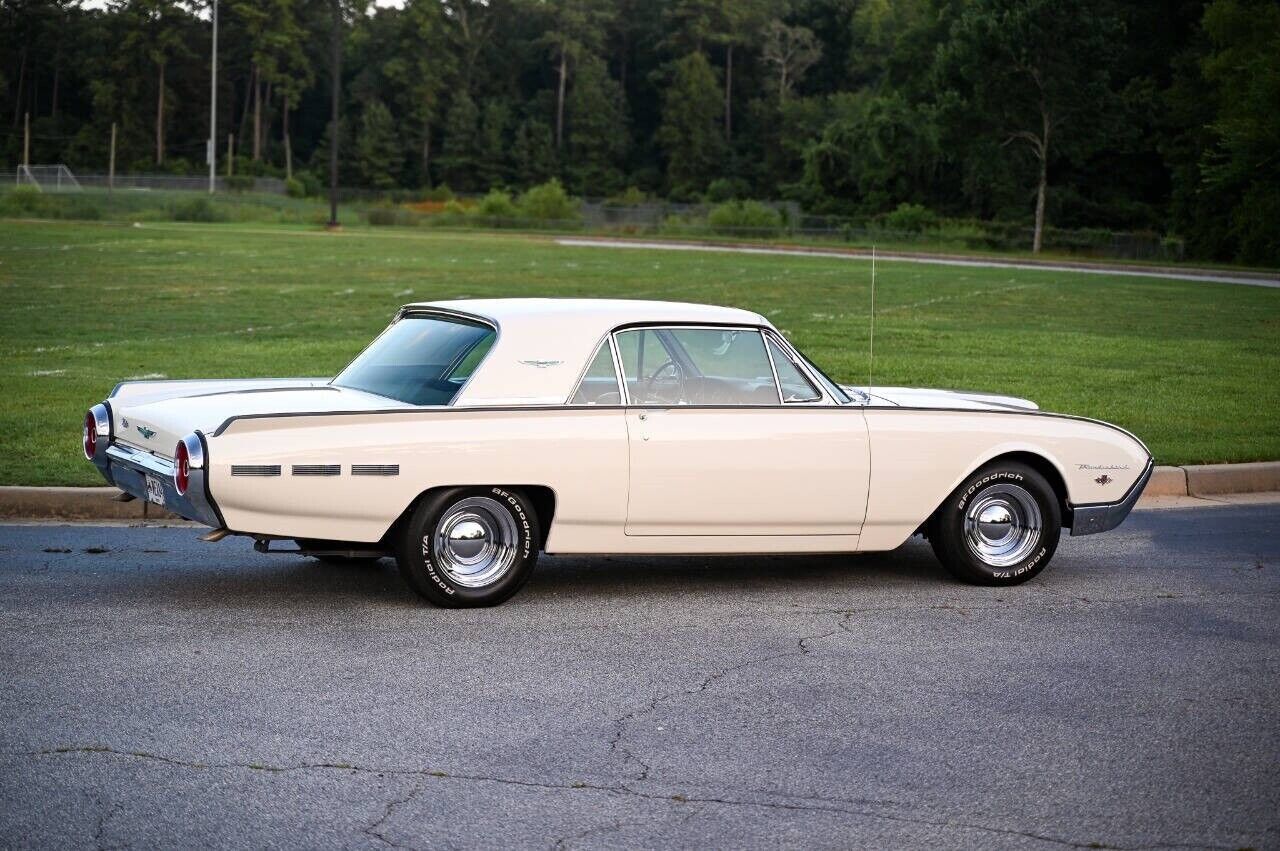 Ford-Thunderbird-Coupe-1962-5