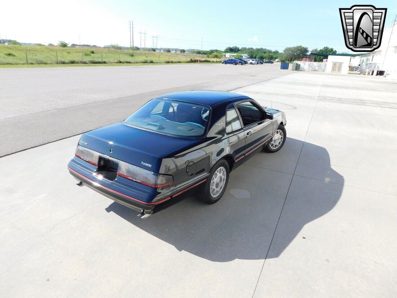 Ford-Thunderbird-Coupe-1987-11