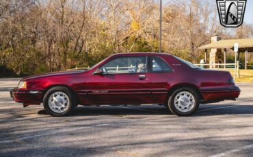 Ford-Thunderbird-Coupe-1988-3