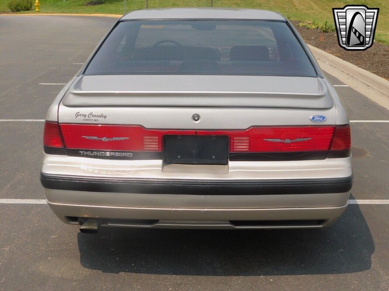 Ford-Thunderbird-Coupe-1989-4