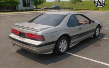 Ford-Thunderbird-Coupe-1989-5