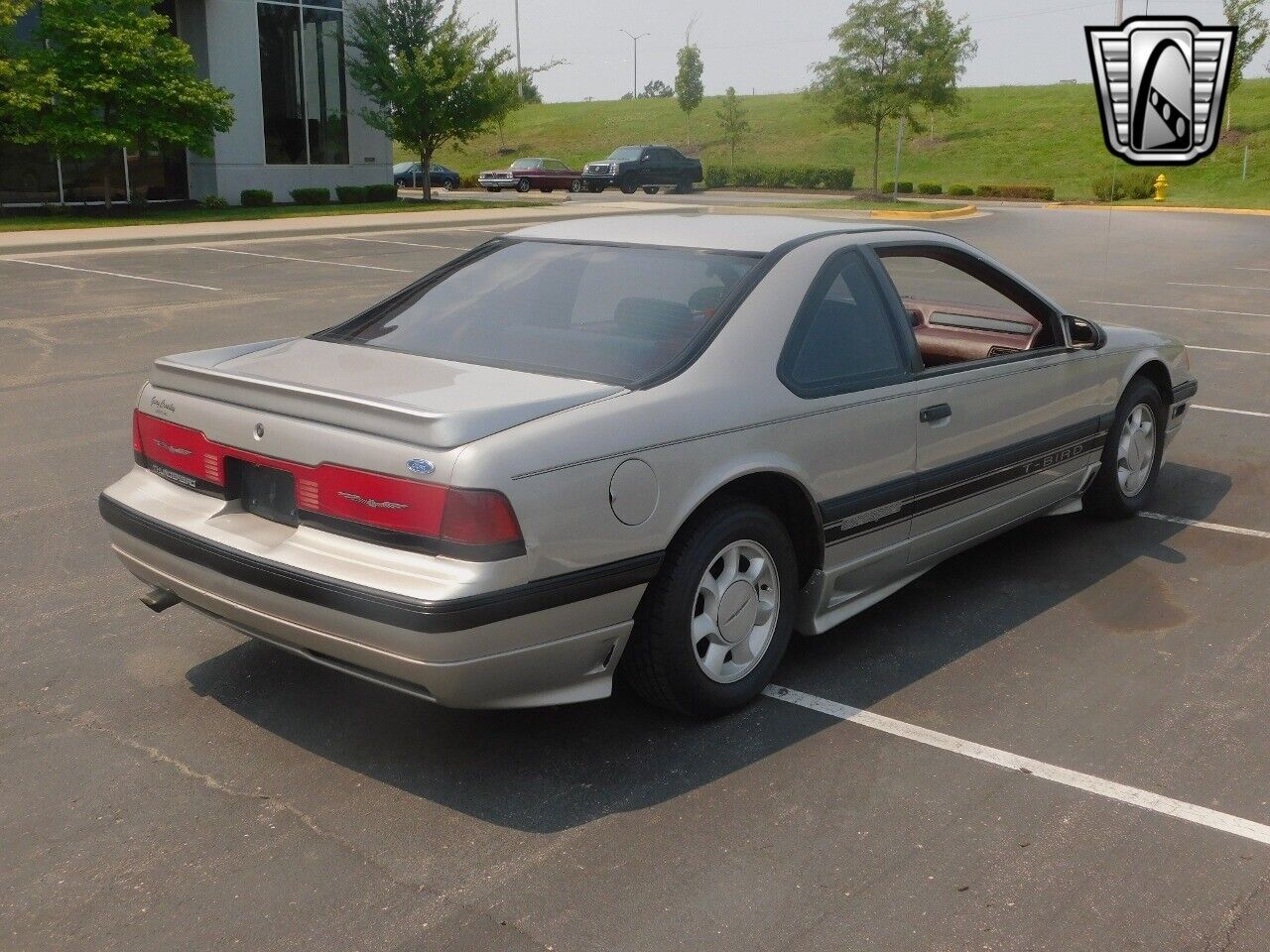 Ford-Thunderbird-Coupe-1989-5