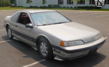 Ford-Thunderbird-Coupe-1989-7