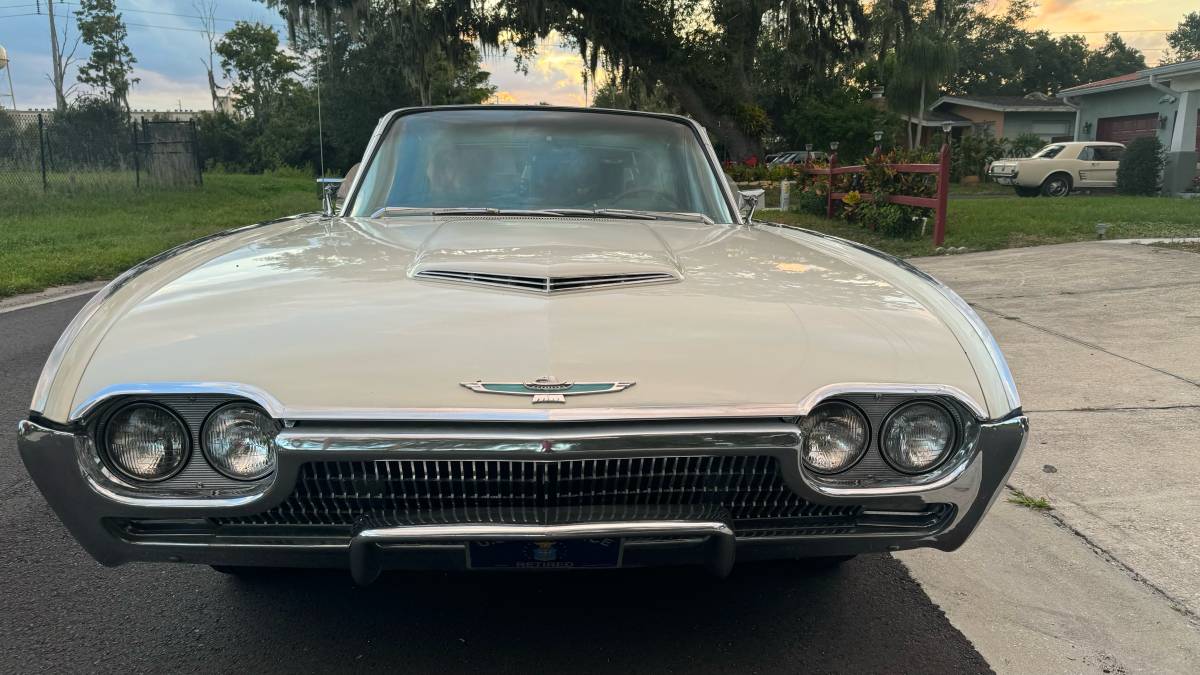 Ford-Thunderbird-coupe-1963-19