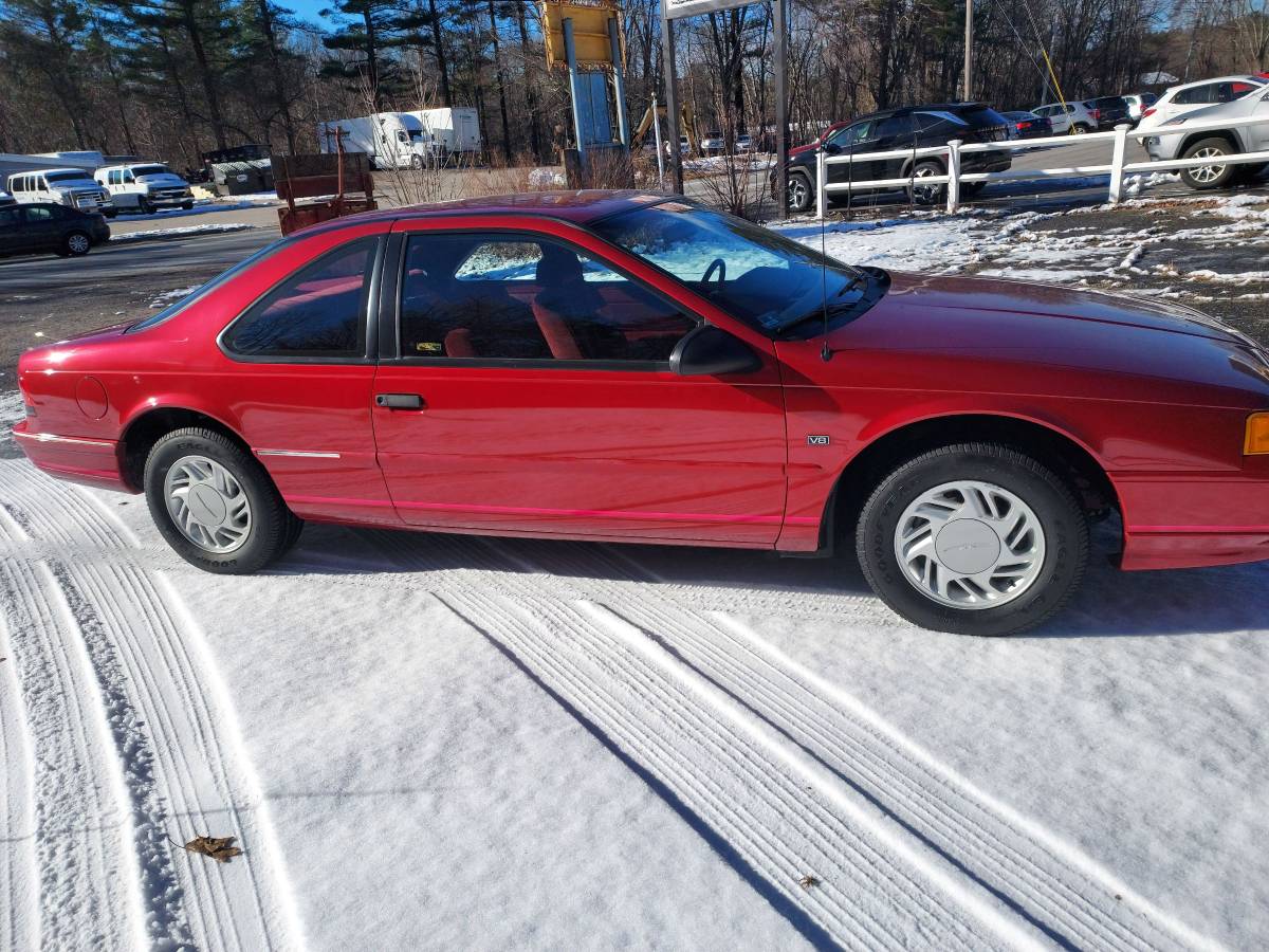 Ford-Thunderbird-sc-1992-1