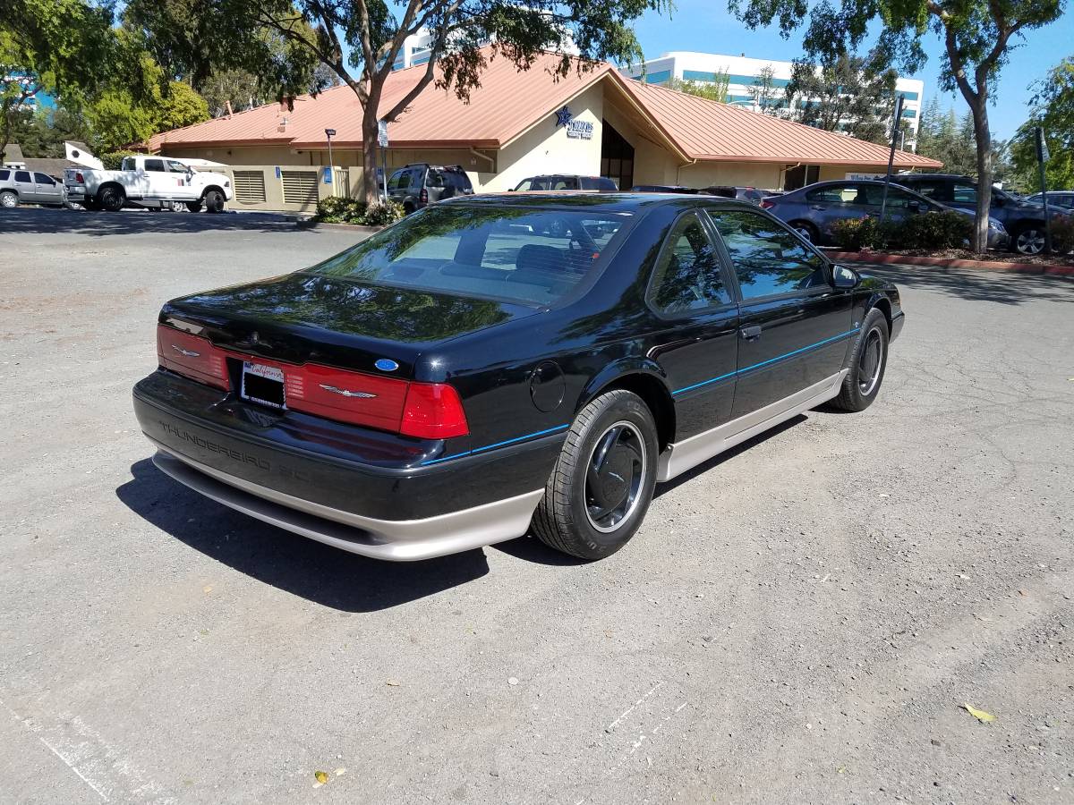 Ford-Thunderbird-super-coupe-1990-2