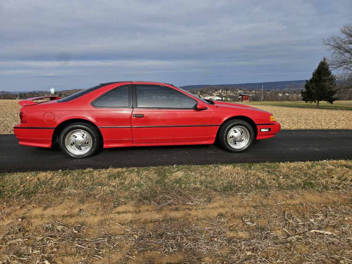 Ford-Thunderbird-super-coupe-1992-3