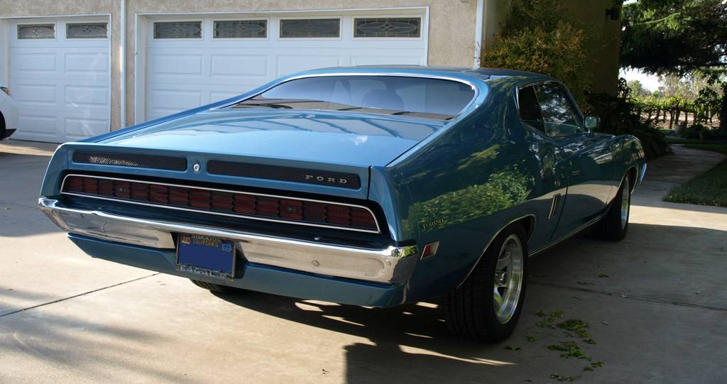 Ford-Torino-gt-1970-4