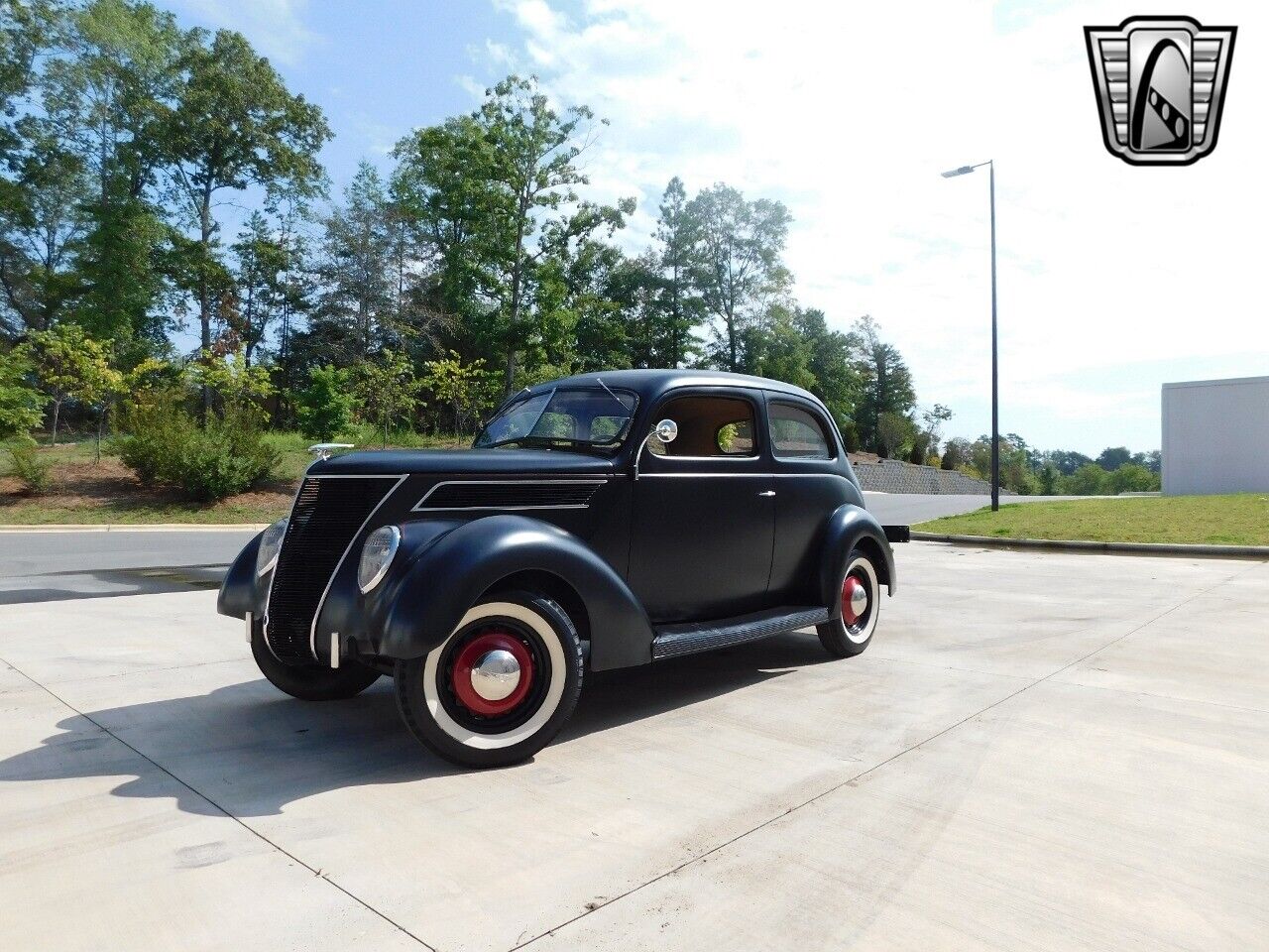 Ford-Tudor-1937-2