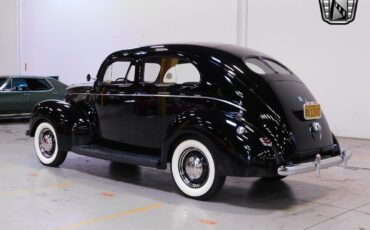 Ford-Tudor-Coupe-1940-3