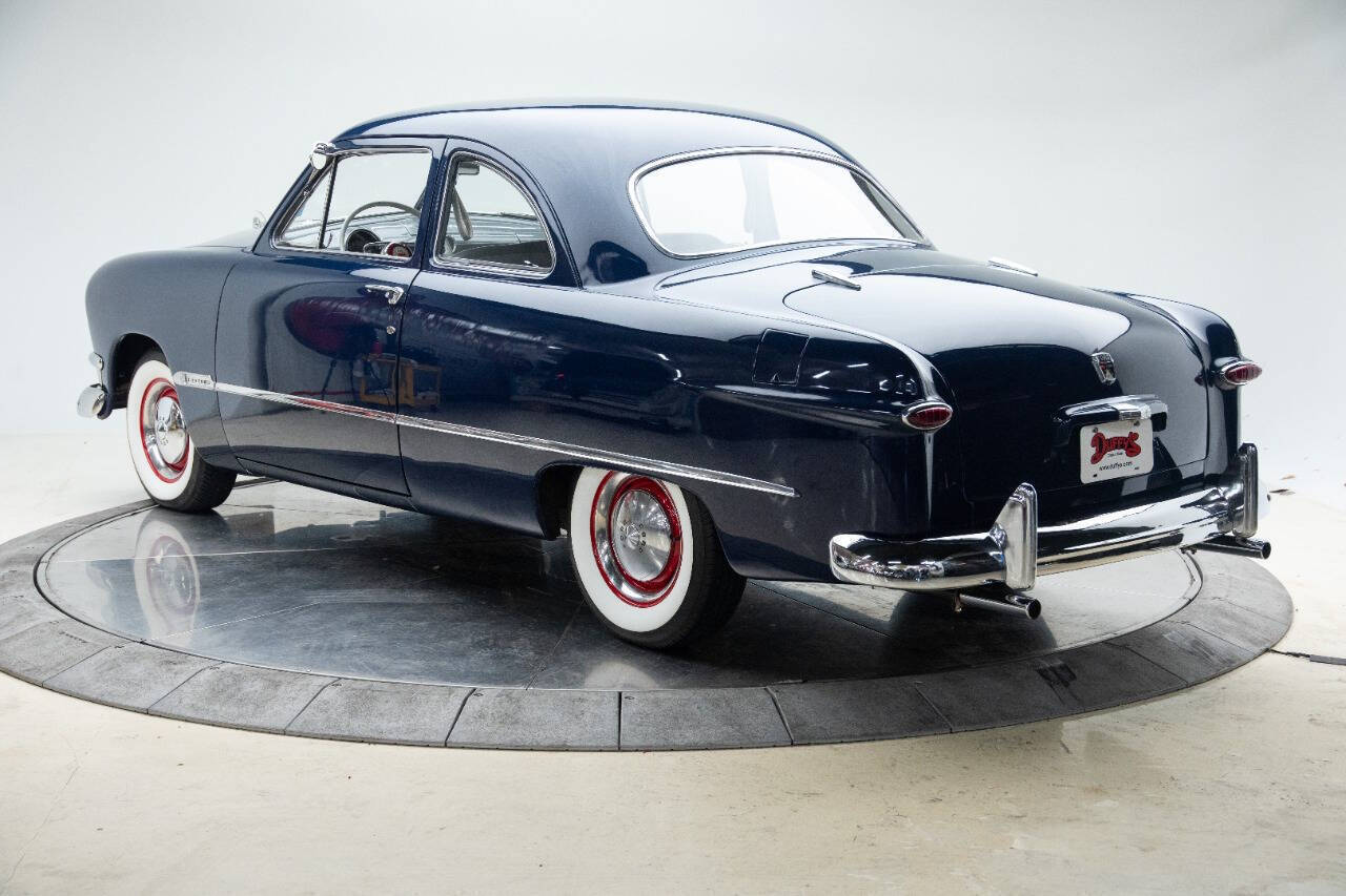 Ford-Tudor-Coupe-1950-4