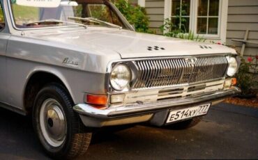 GAZ-Volga-GAZ-M24-Berline-1976-18