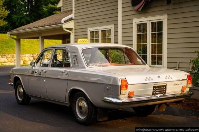 GAZ-Volga-GAZ-M24-Berline-1976-4