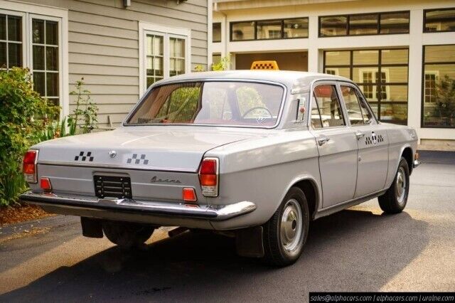 GAZ-Volga-GAZ-M24-Berline-1976-7