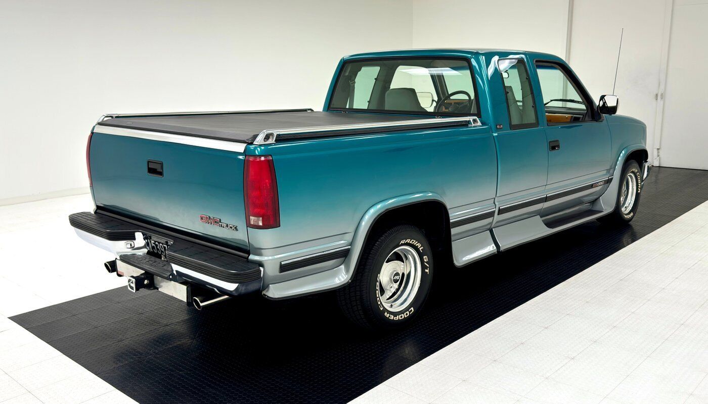 GMC-1500-SLE-Sierra-Pickup-1993-4