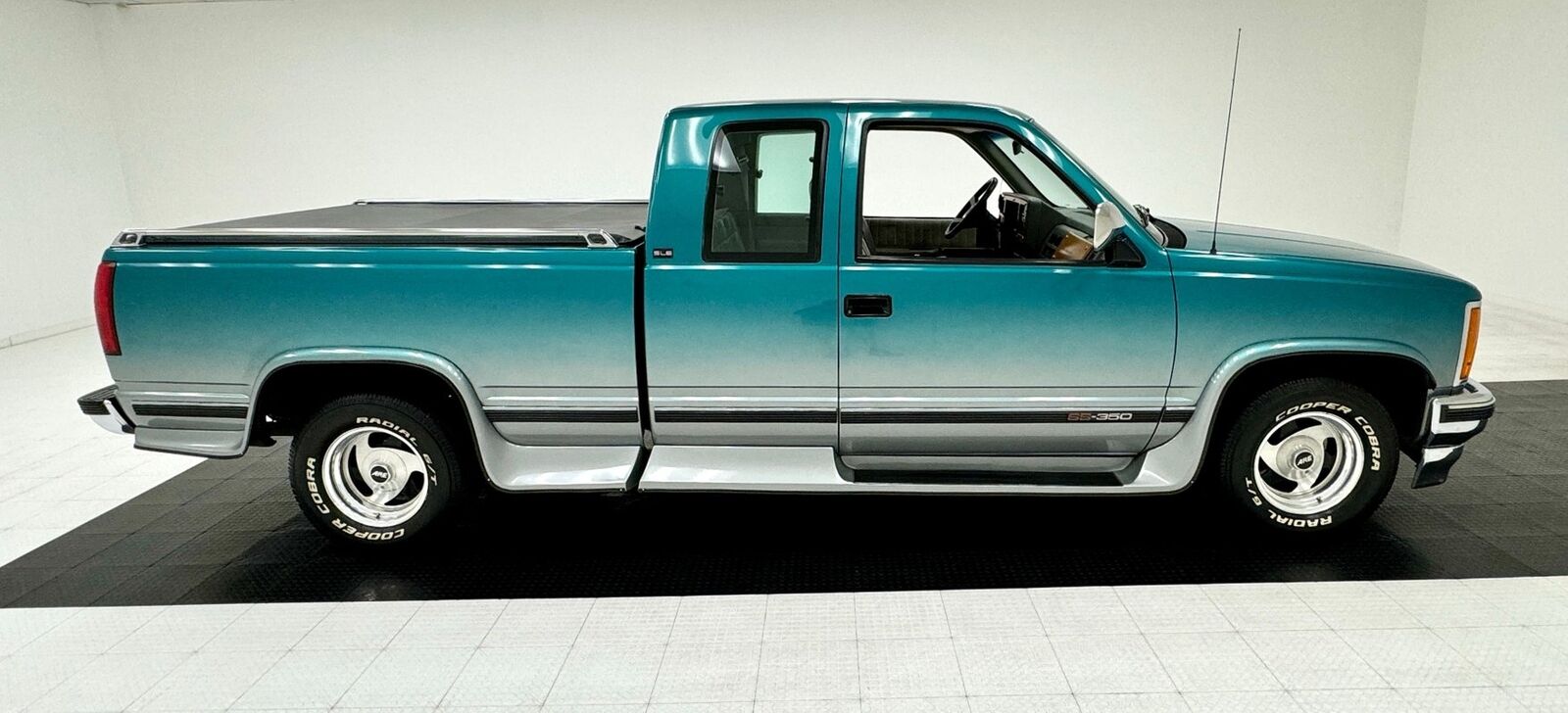 GMC-1500-SLE-Sierra-Pickup-1993-5