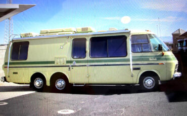 GMC-Motorhome-1976-1