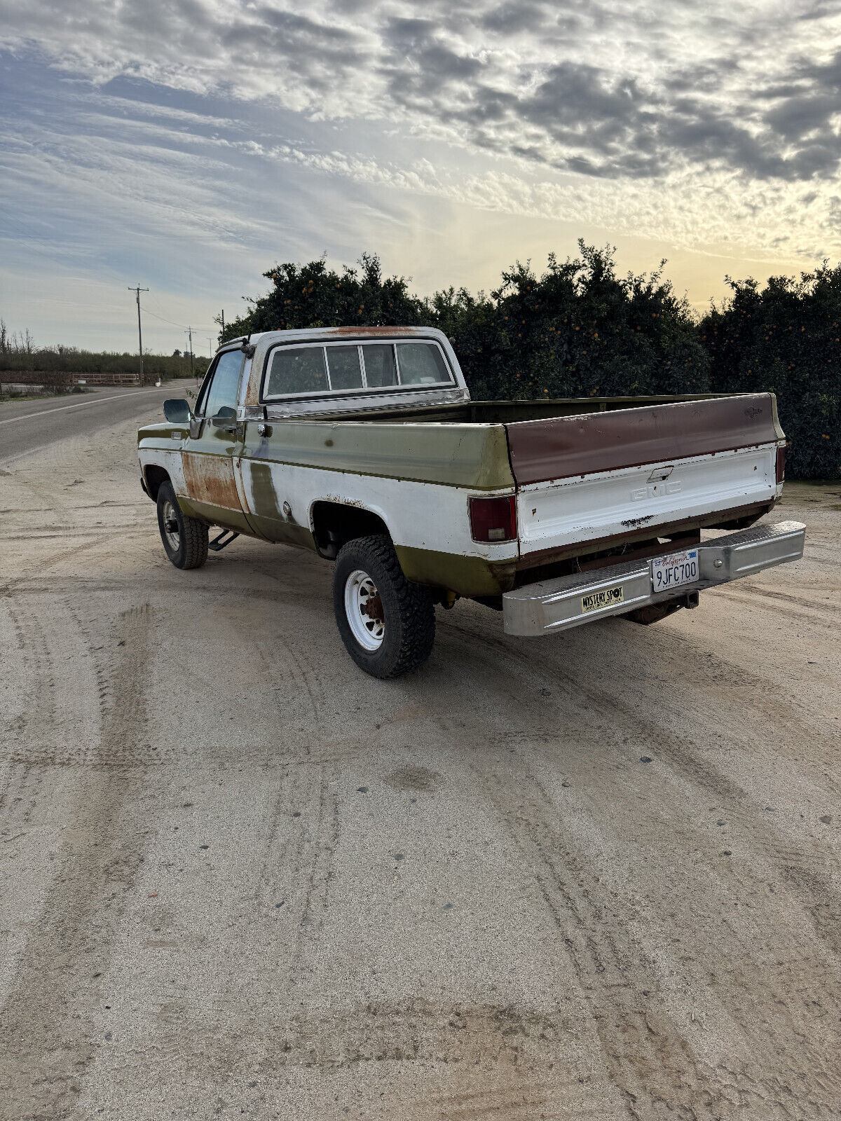 GMC-Sierra-2500-1973-4