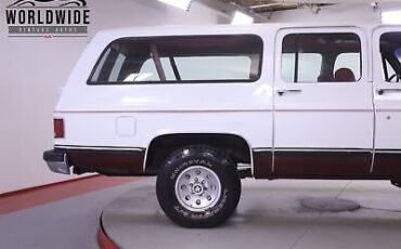 GMC-Suburban-1991-8