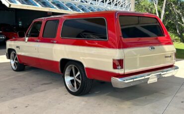 GMC-Suburban-SUV-1986-6