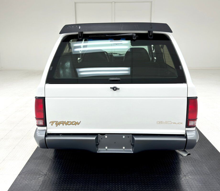 GMC-Typhoon-SUV-1993-3