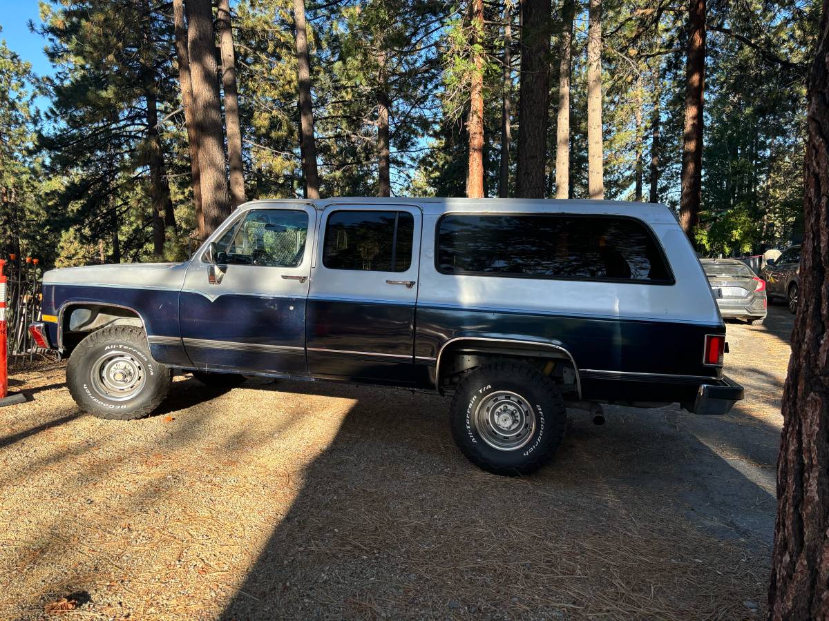 Gmc-Suburban-1500-1989-11