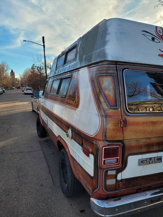 Gmc-Vandura-2500-conversion-van-1979-15