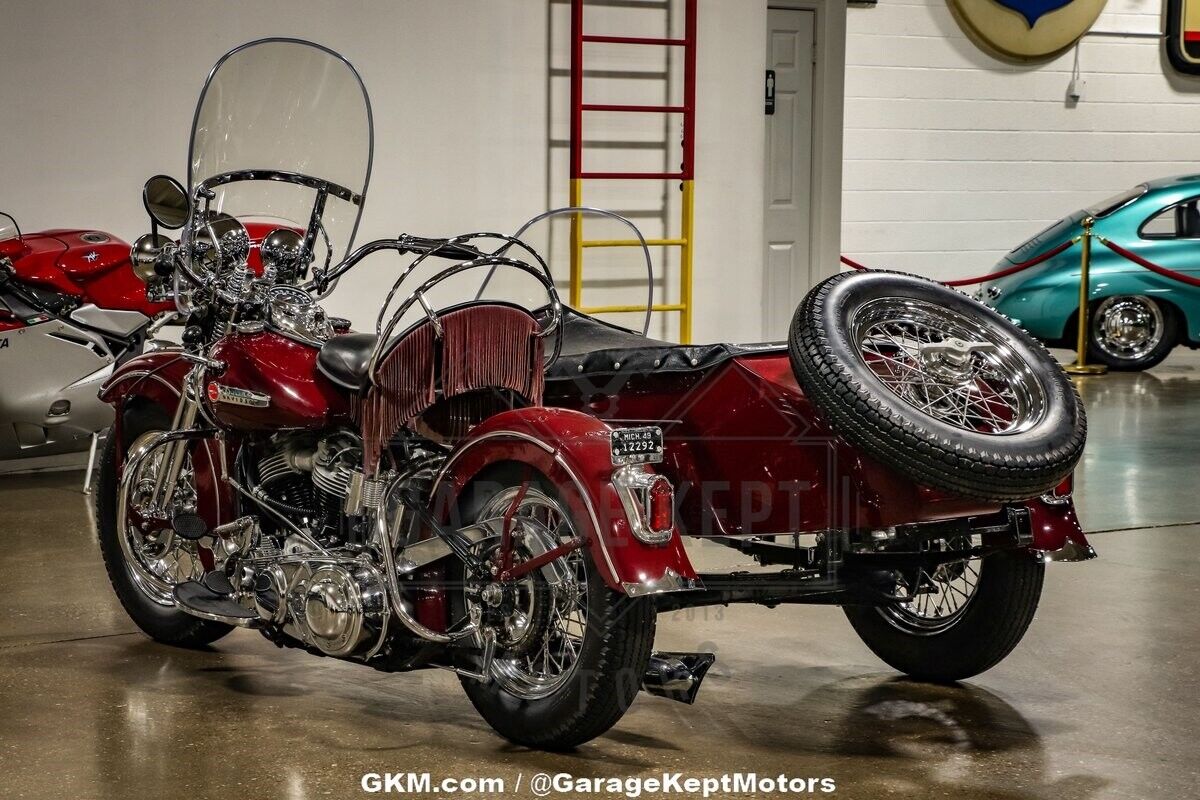 Harley-Davidson-Panhead-Cabriolet-1949-6