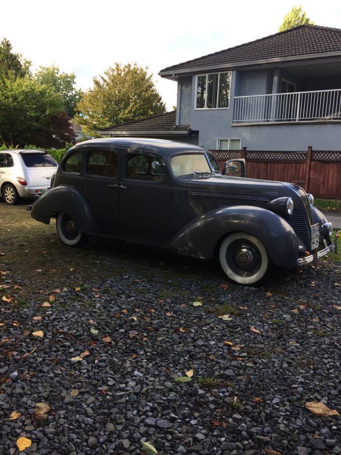 Hudson-Terraplane-1937-2