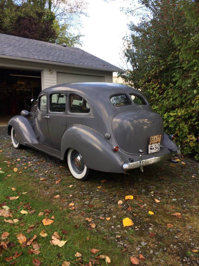 Hudson-Terraplane-1937-4