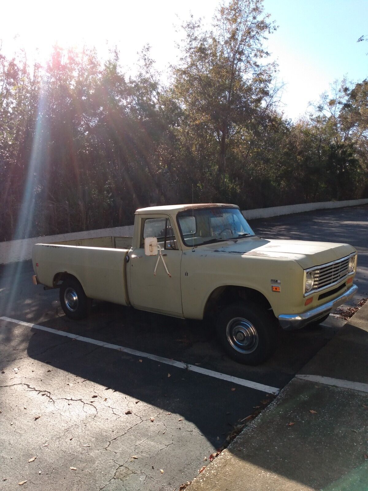 International Harvester 1/2 Ton Pickup  year1}