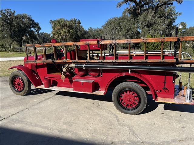 International-Harvester-Firetruck-Pickup-1928-16