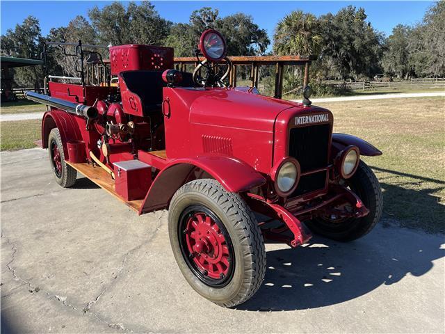 International-Harvester-Firetruck-Pickup-1928-2