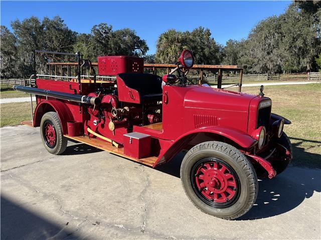 International-Harvester-Firetruck-Pickup-1928-3