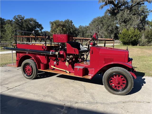 International-Harvester-Firetruck-Pickup-1928-4