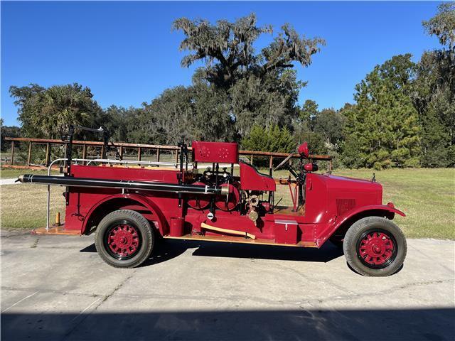 International-Harvester-Firetruck-Pickup-1928-5