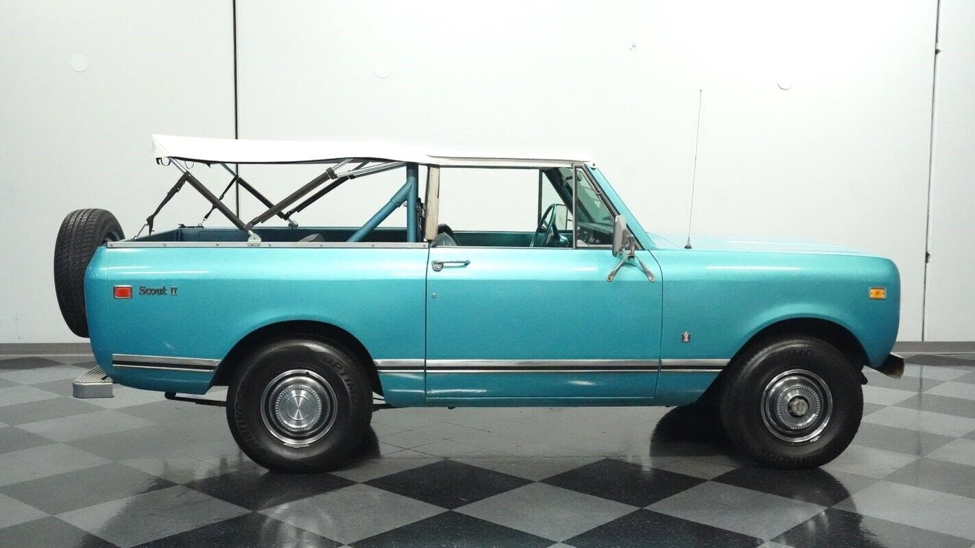 International-Harvester-Scout-1972-12