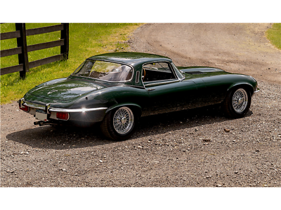 Jaguar-E-TYPE-V12-1974-8