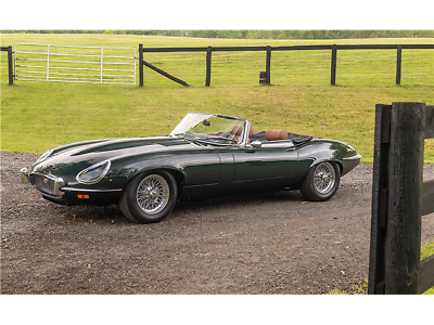 Jaguar-E-TYPE-V12-1974-9