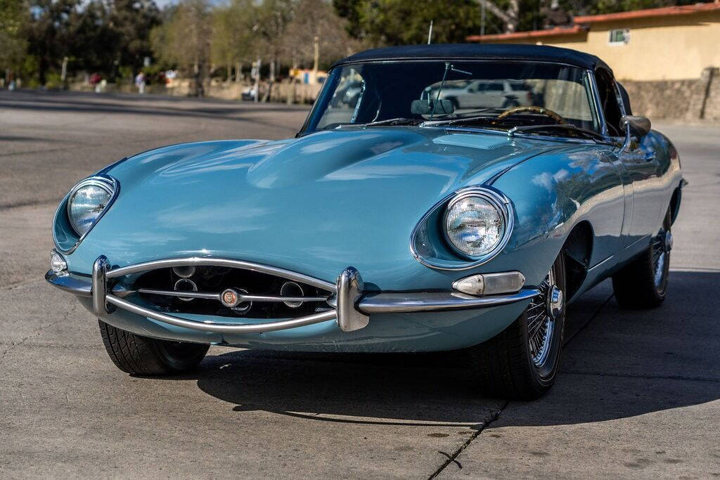 Jaguar-E-Type-Cabriolet-1968-16