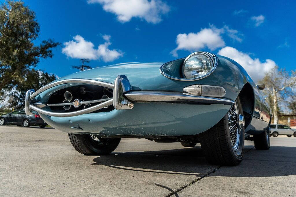 Jaguar-E-Type-Cabriolet-1968-29