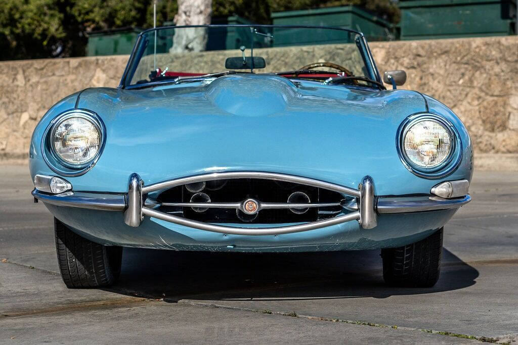 Jaguar-E-Type-Cabriolet-1968-34