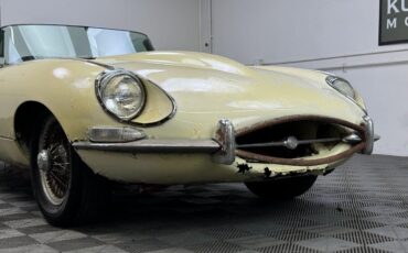 Jaguar-E-Type-Cabriolet-1968-8