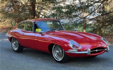 Jaguar-E-Type-Coupe-1963-1