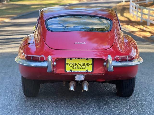 Jaguar-E-Type-Coupe-1963-10